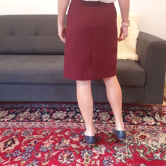 J Crew Pencil Skirt Plum Size 4 - Picture 2 of 10